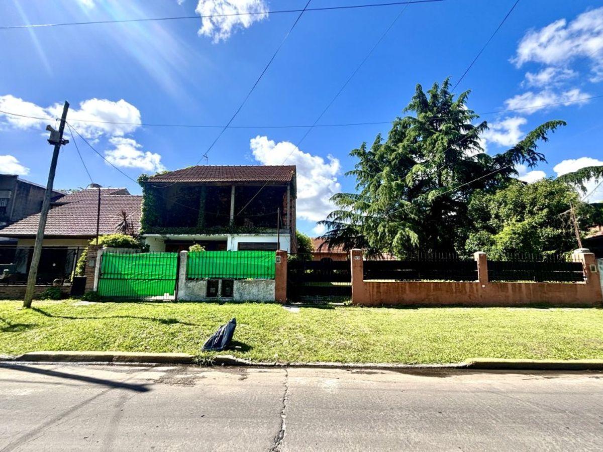 Dos Casas en un Mismo Lote - Ideal Para Dos Familias o Inversión, Gba Sur - Zonaprop