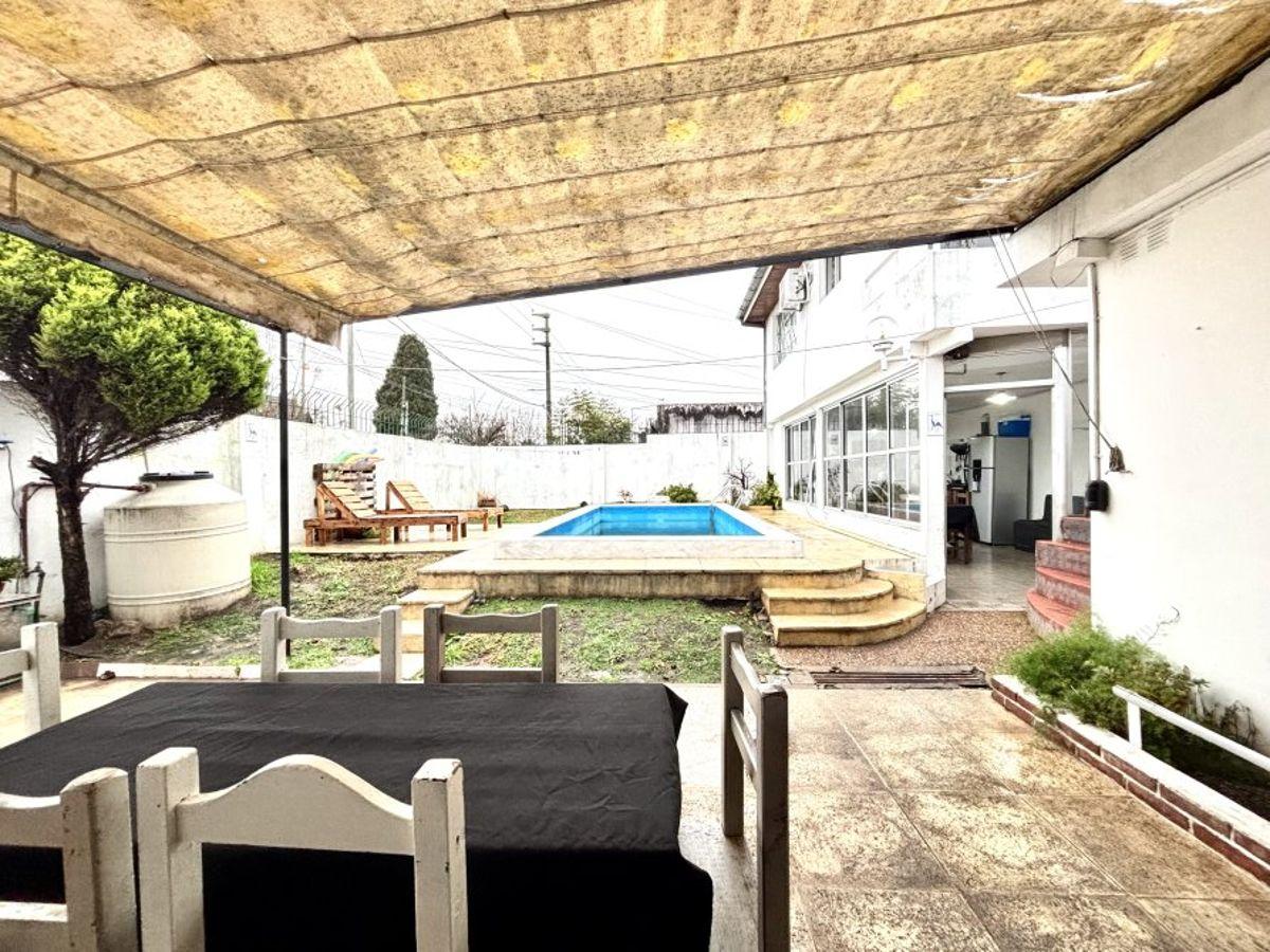 Chalet 5 Ambientes con Quincho y Pileta - Excelente Ubicación Apto Credito, Gba Sur - Zonaprop - 21