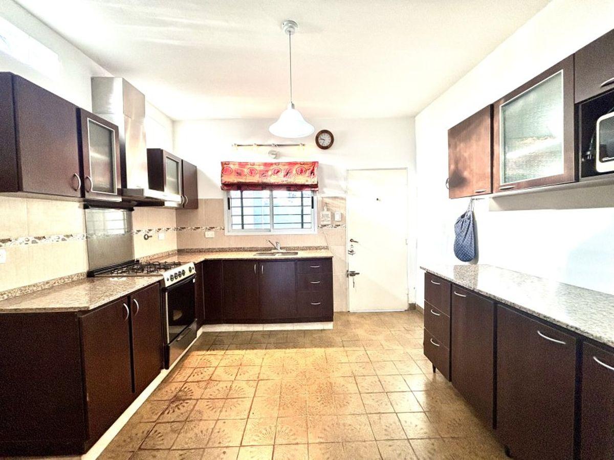 Venta Importante Lote con Dos Viviendas Impecables, Gba Sur - Zonaprop — foto 8