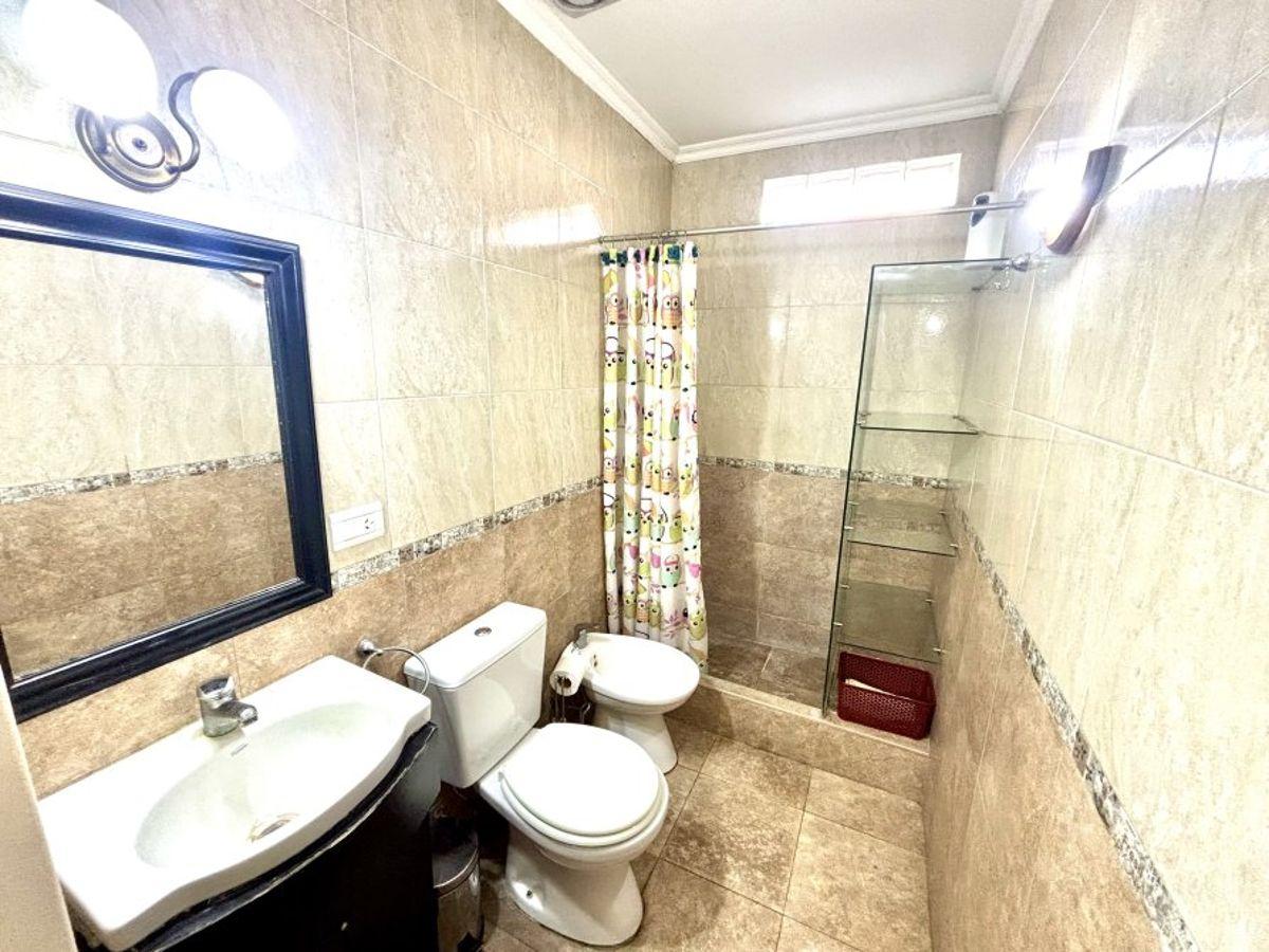 Venta Importante Lote con Dos Viviendas Impecables, Gba Sur - Zonaprop - 18