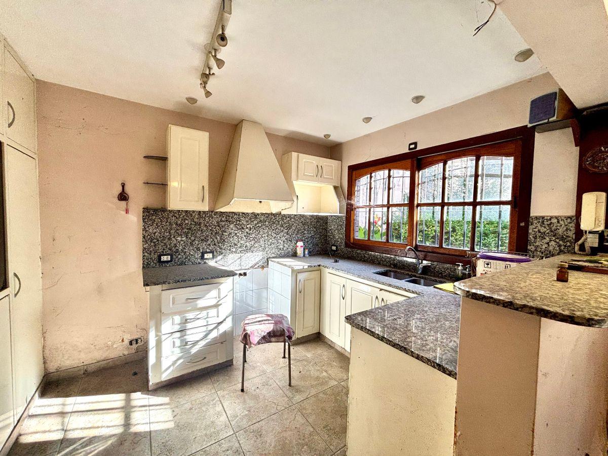 Dos Casas + Quincho/galpón + Gran Jardín: El Equilibrio Perfecto Entre Independencia y Comodidad, Gba Sur - Zonaprop — foto 4