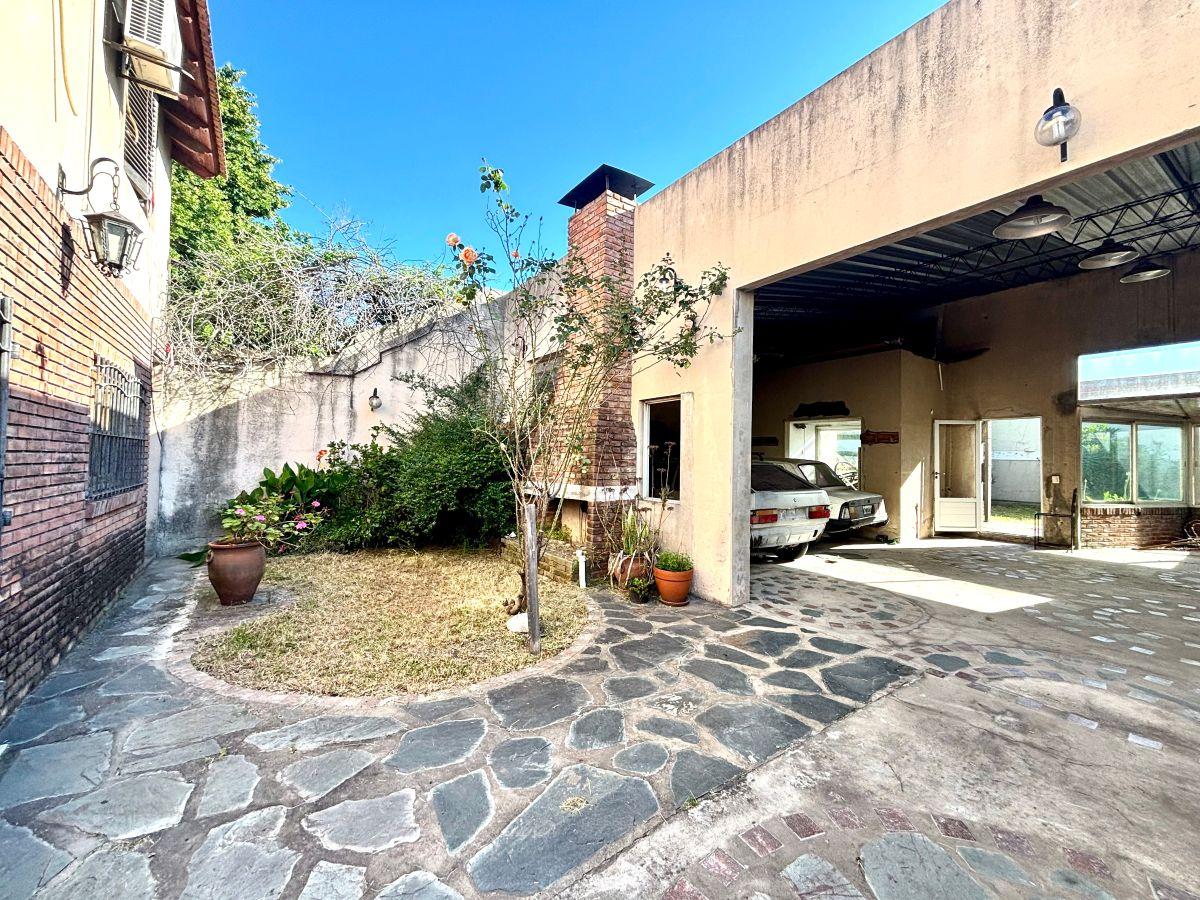 Dos Casas + Quincho/galpón + Gran Jardín: El Equilibrio Perfecto Entre Independencia y Comodidad, Gba Sur - Zonaprop - 40