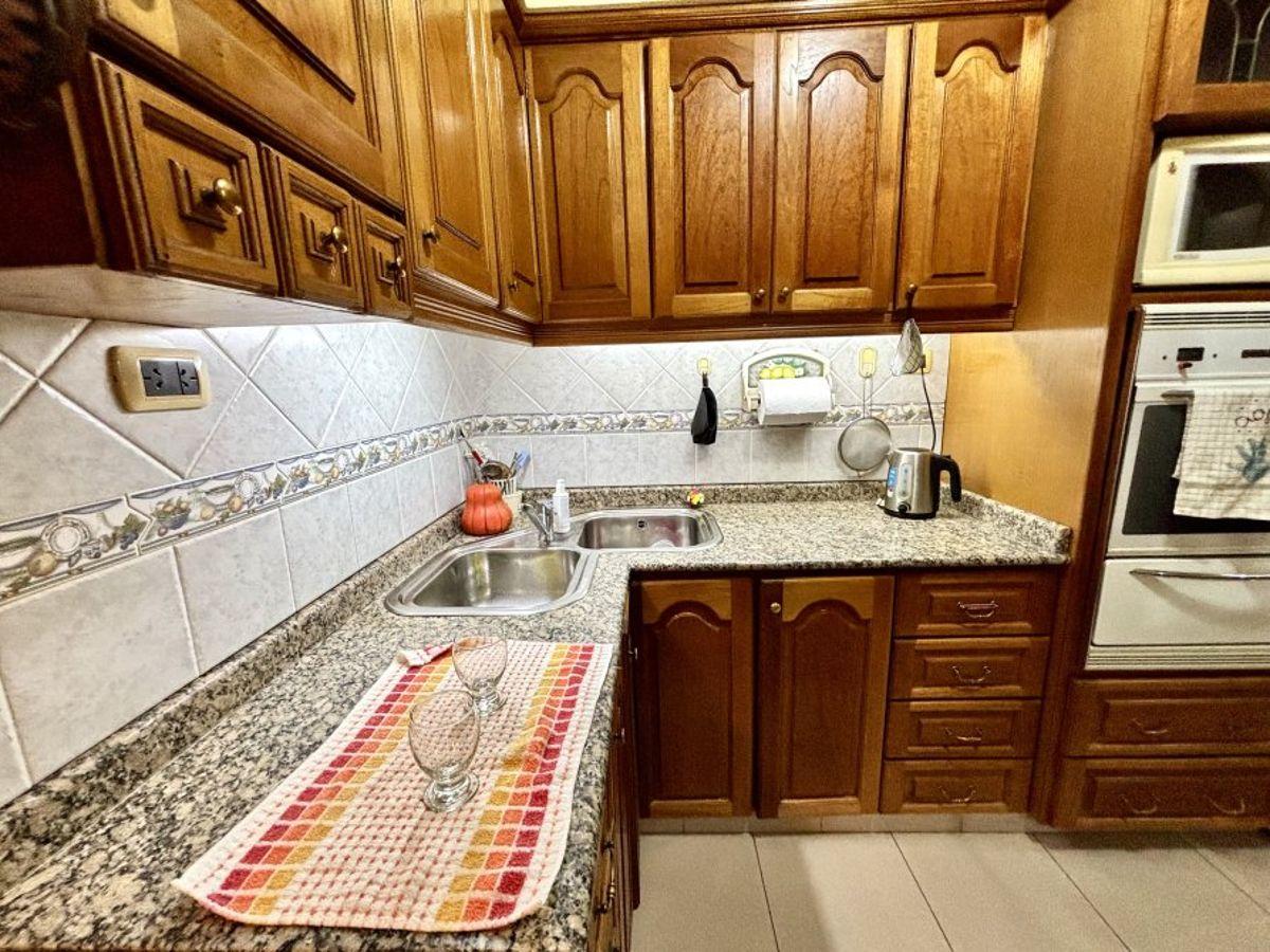 Propiedad Moderna y Funcional con Garage y Quincho Apto Credito, Gba Sur - Zonaprop — foto 3