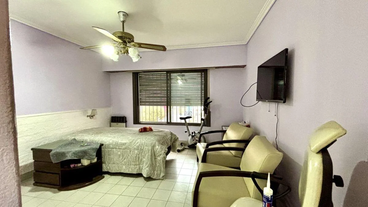Propiedad Moderna y Funcional con Garage y Quincho Apto Credito, Gba Sur - Zonaprop — foto 7