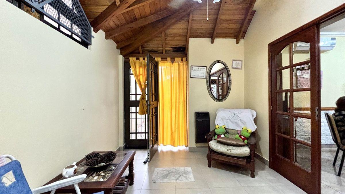 Propiedad Moderna y Funcional con Garage y Quincho Apto Credito, Gba Sur - Zonaprop — foto 11