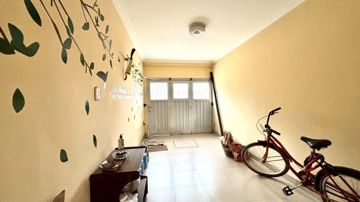 Propiedad Moderna y Funcional con Garage y Quincho Apto Credito, Gba Sur - Zonaprop — foto 13