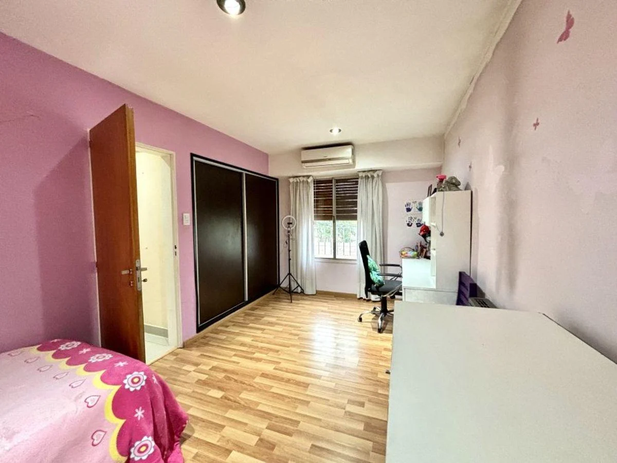 Propiedad Moderna y Funcional con Garage y Quincho Apto Credito, Gba Sur - Zonaprop - 19