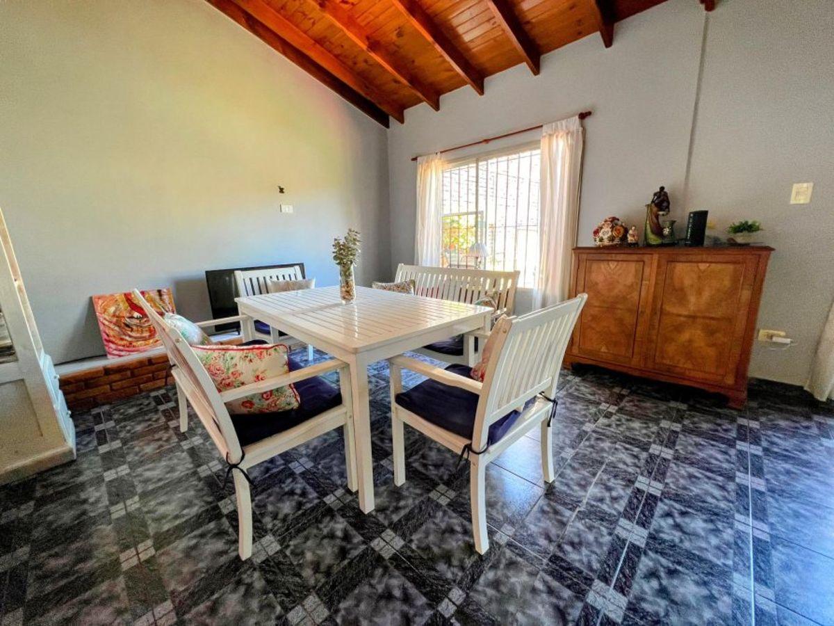 Apto Credito Casa Moderna en Venta en Temperley - Lista Para Mudarse, con Cochera y Pileta, Gba Sur - Zonaprop — foto 8