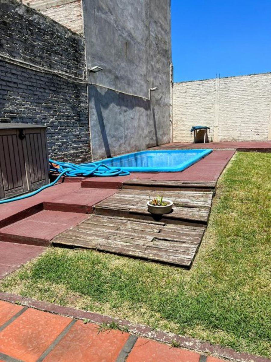 Apto Credito Casa Moderna en Venta en Temperley - Lista Para Mudarse, con Cochera y Pileta, Gba Sur - Zonaprop - 17