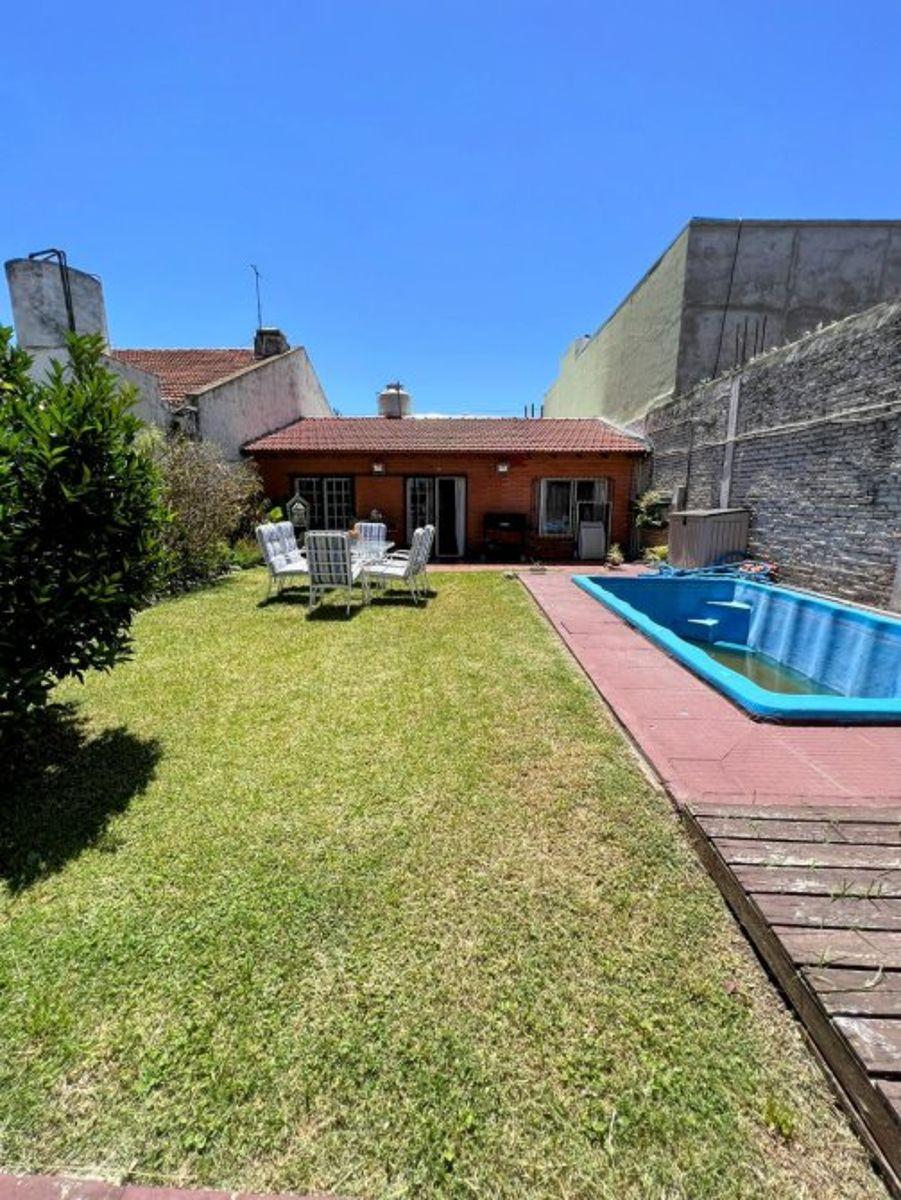 Apto Credito Casa Moderna en Venta en Temperley - Lista Para Mudarse, con Cochera y Pileta, Gba Sur - Zonaprop - 21