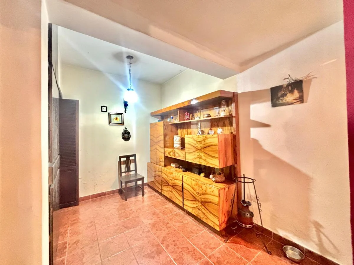 Amplia Casa con 4 Dorm., Jardín y Cochera Doble, Gba Sur - Zonaprop — foto 12