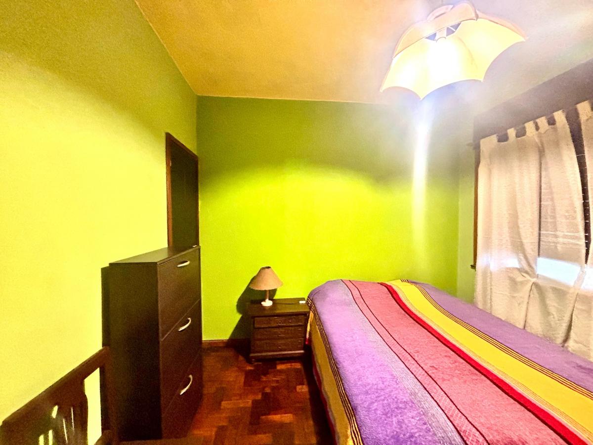 Amplia Casa con 4 Dorm., Jardín y Cochera Doble, Gba Sur - Zonaprop - 18