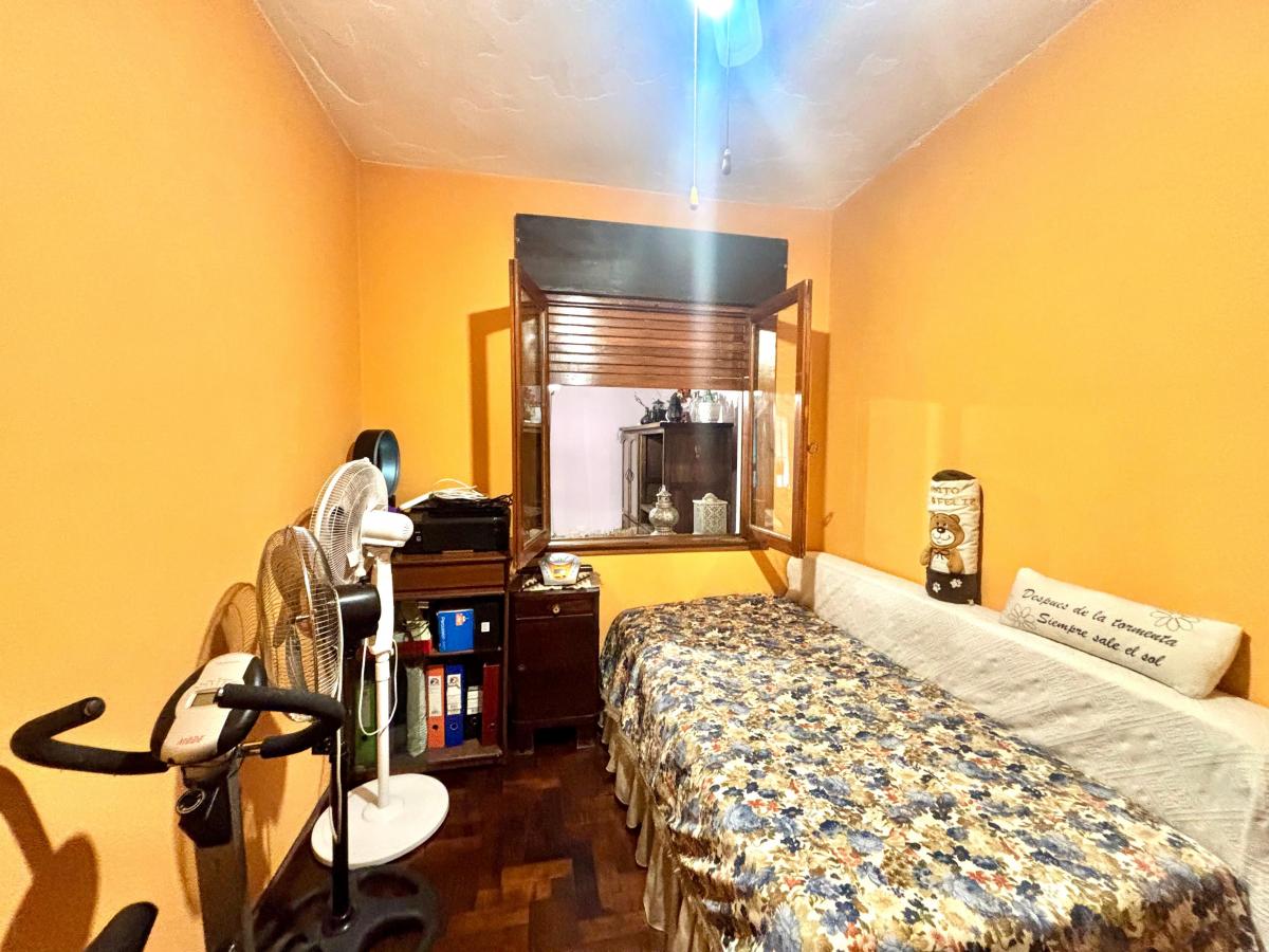 Amplia Casa con 4 Dorm., Jardín y Cochera Doble, Gba Sur - Zonaprop - 21