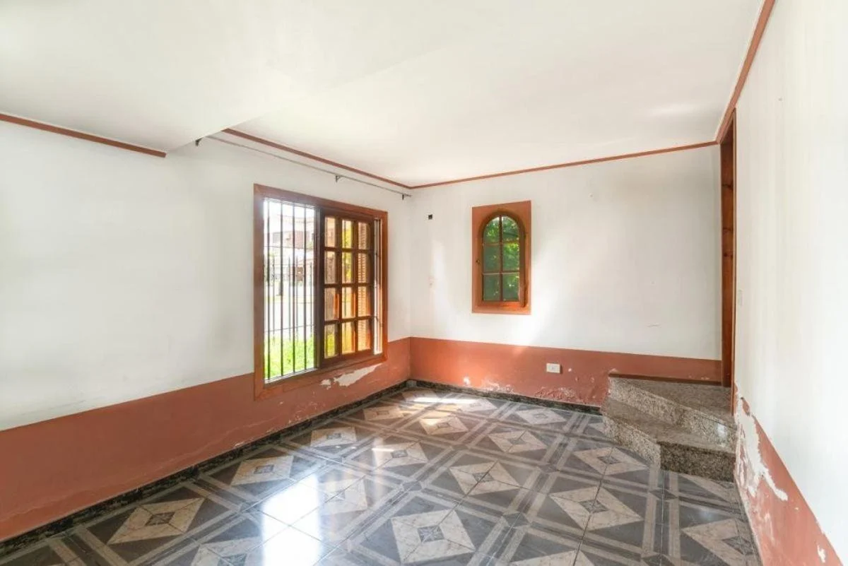 Hermoso Triplex Frente a Plaza Colon Cercano a Avs, Gba Sur - Zonaprop — foto 5