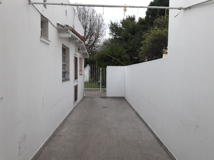 Casa Con Cochera En Excelente Zona - Gendra Propiedades — foto 4
