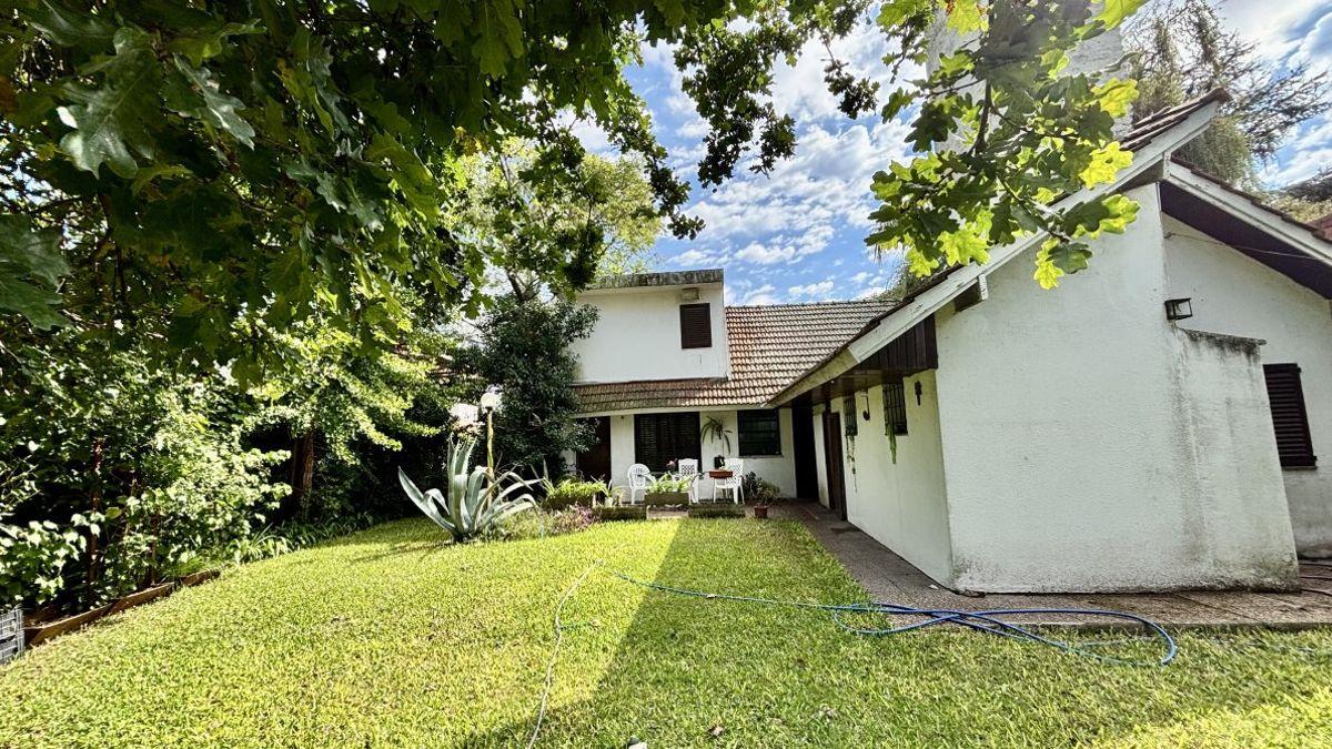 ¡Oportunidad Ãnica Chalet en Lote Doble con JardÃ­n, Cochera y Parque en JosÃ© MÃ¡rmol Apto Credito, Gba Sur - Zonaprop - 28