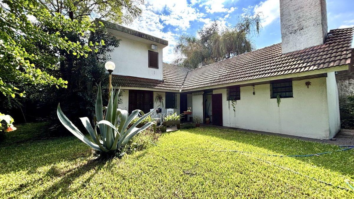 ¡Oportunidad Ãnica Chalet en Lote Doble con JardÃ­n, Cochera y Parque en JosÃ© MÃ¡rmol Apto Credito, Gba Sur - Zonaprop - 29