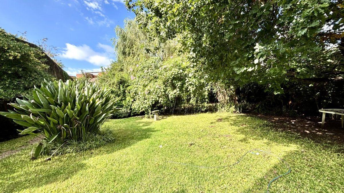 ¡Oportunidad Ãnica Chalet en Lote Doble con JardÃ­n, Cochera y Parque en JosÃ© MÃ¡rmol Apto Credito, Gba Sur - Zonaprop - 31