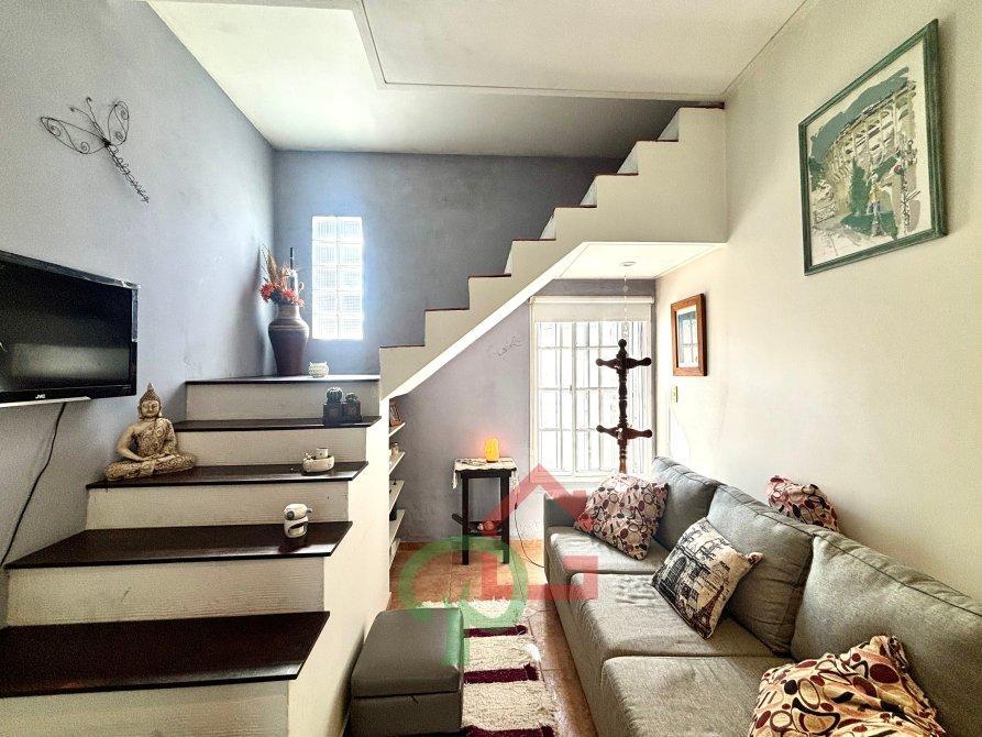 Casa Amplia con Jardín y Cochera - Gran Potencial de Expansión Apta Credito, Gba Sur - Zonaprop - 4