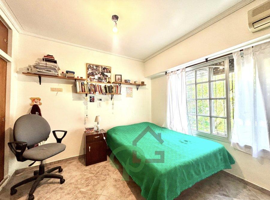 Casa Amplia con Jardín y Cochera - Gran Potencial de Expansión Apta Credito, Gba Sur - Zonaprop - 16