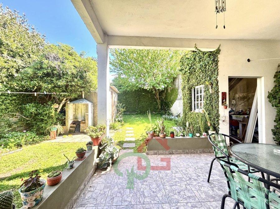 Casa Amplia con Jardín y Cochera - Gran Potencial de Expansión Apta Credito, Gba Sur - Zonaprop - 19