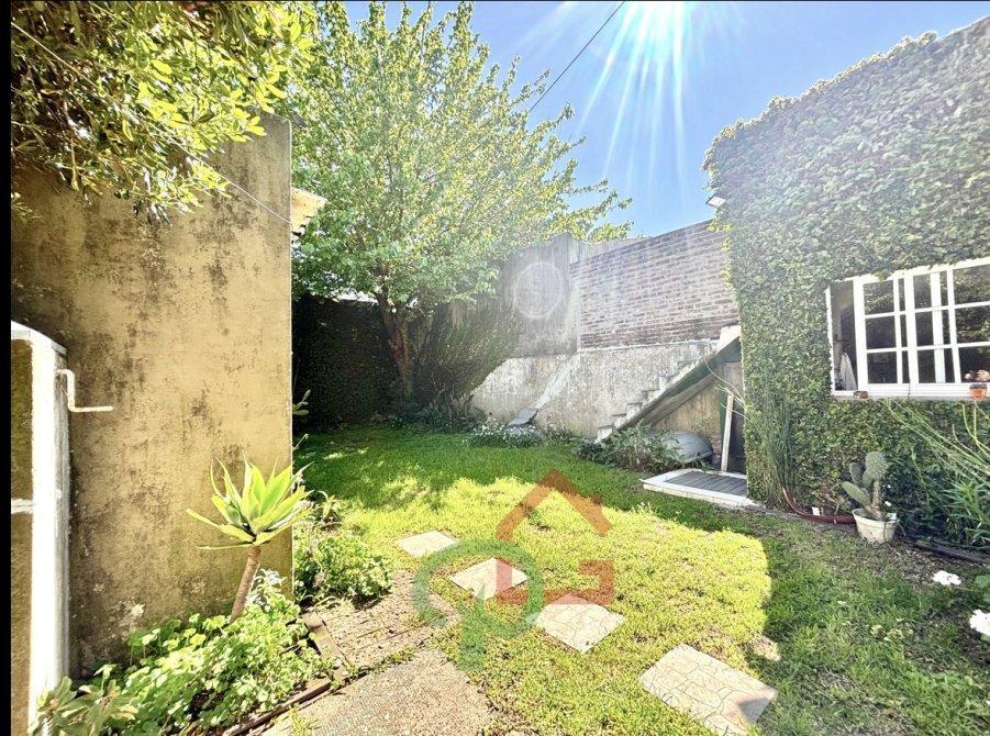 Casa Amplia con Jardín y Cochera - Gran Potencial de Expansión Apta Credito, Gba Sur - Zonaprop - 22
