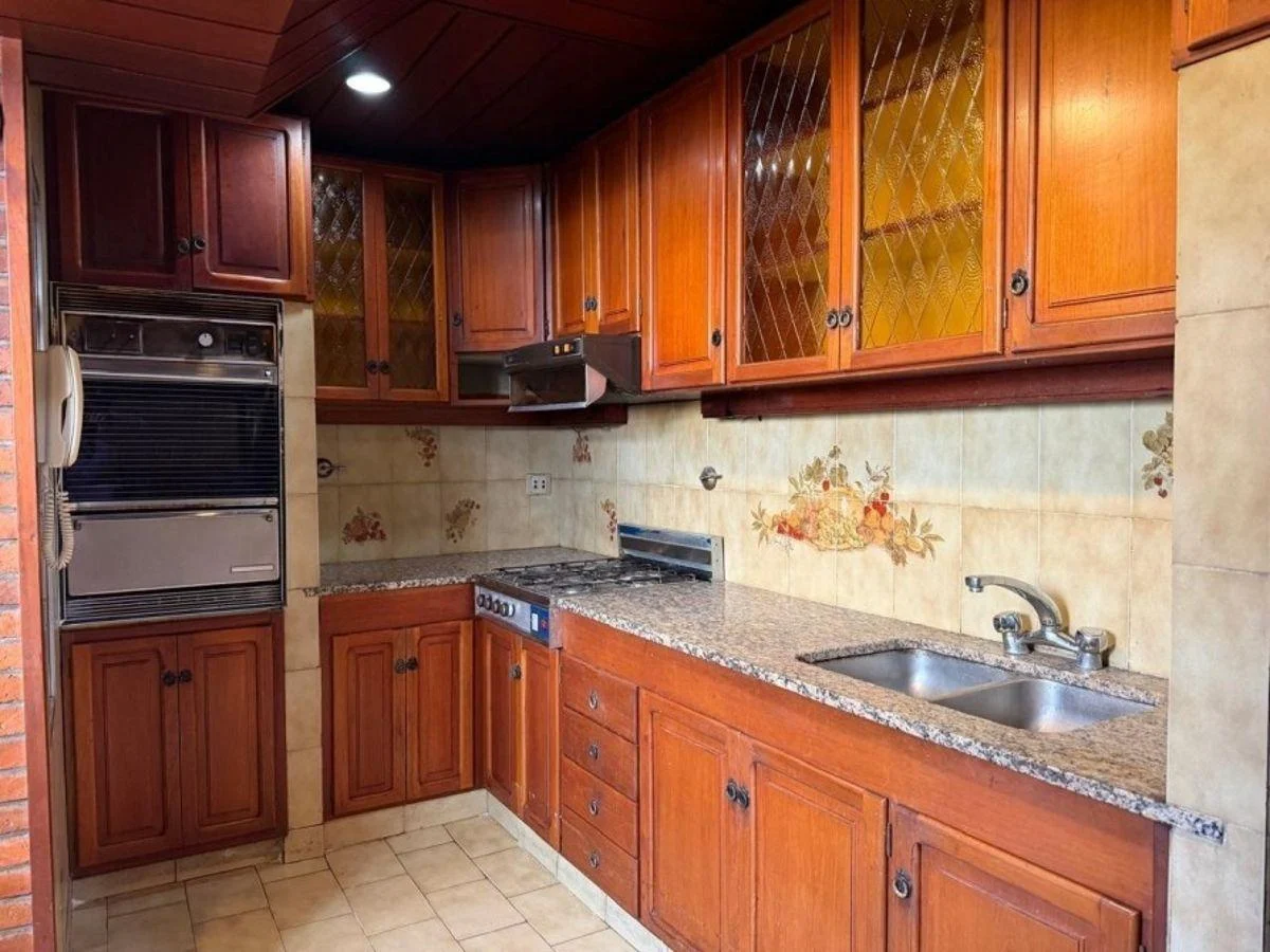 Apto Credito Chalet 4 Amb Jardín y Quincho en Temperley Este, Gba Sur - Zonaprop - 4