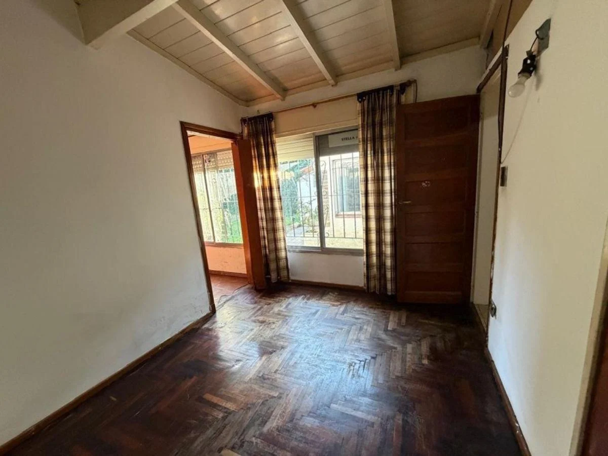 Apto Credito Chalet 4 Amb Jardín y Quincho en Temperley Este, Gba Sur - Zonaprop - 9