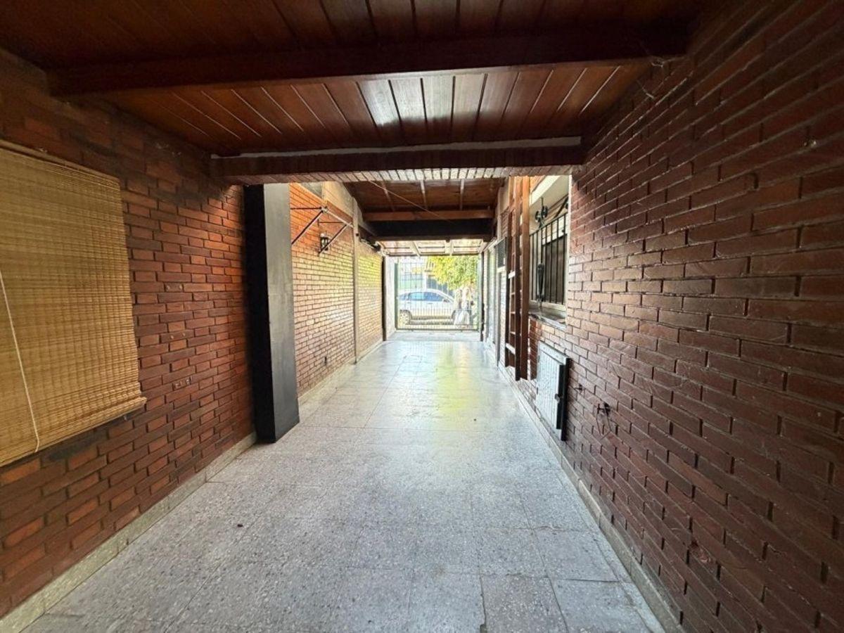 Apto Credito Chalet 4 Amb Jardín y Quincho en Temperley Este, Gba Sur - Zonaprop - 18