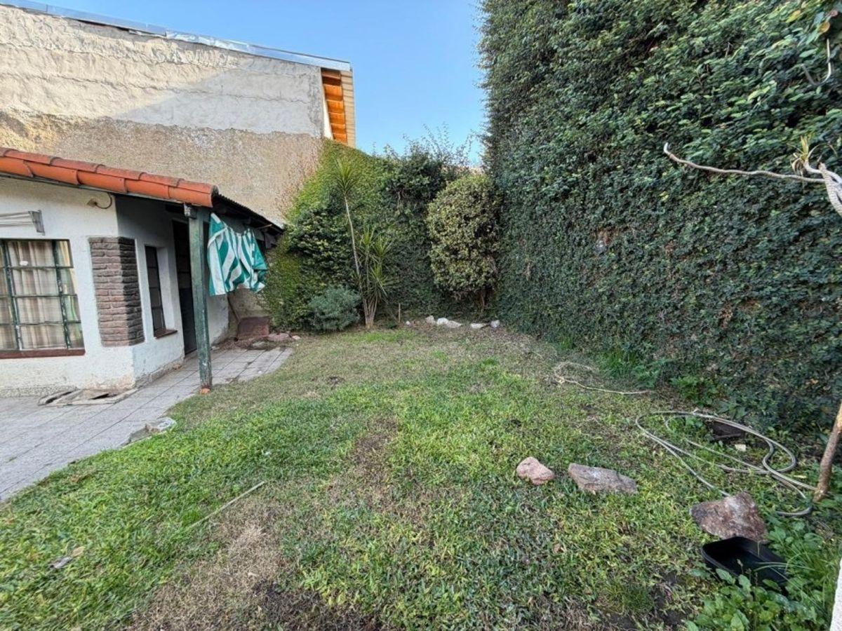 Apto Credito Chalet 4 Amb Jardín y Quincho en Temperley Este, Gba Sur - Zonaprop - 20