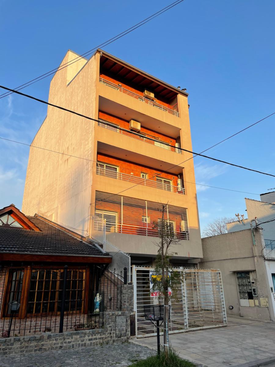 Departamento semipiso al frente