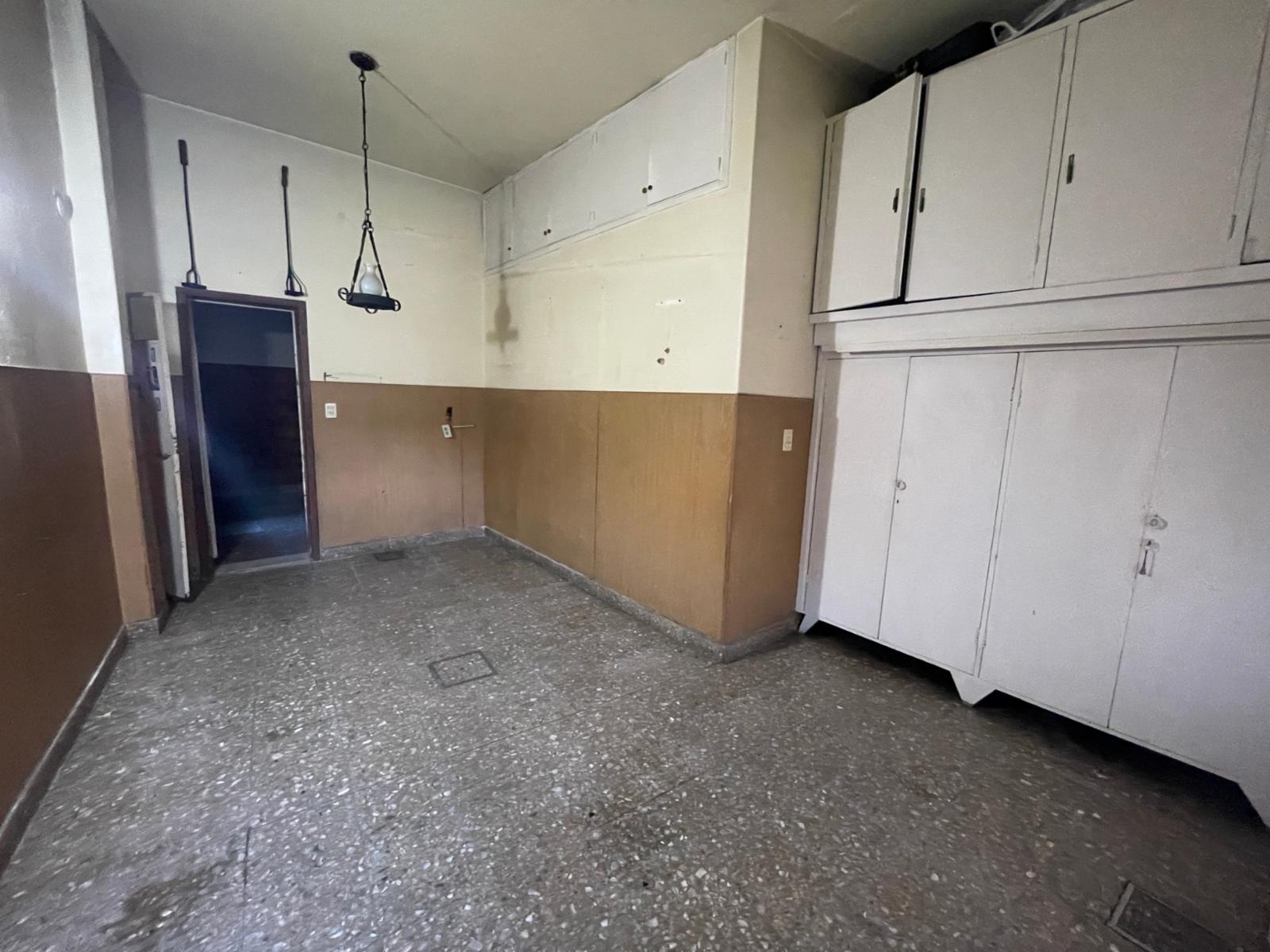 CASA EN VENTA EN SAN MARTIN EN ESQUINA DE 4 AMB CON LOCAL — foto 2