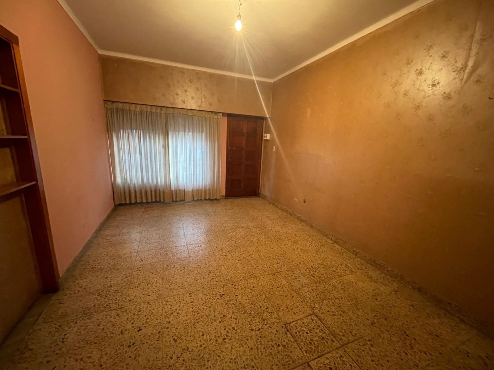 CASA EN VENTA EN SAN MARTIN EN ESQUINA DE 4 AMB CON LOCAL — foto 6