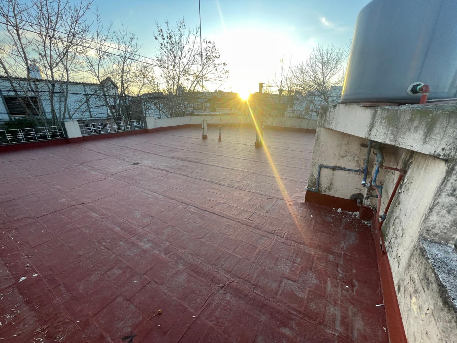 CASA EN VENTA EN SAN MARTIN EN ESQUINA DE 4 AMB CON LOCAL — foto 10