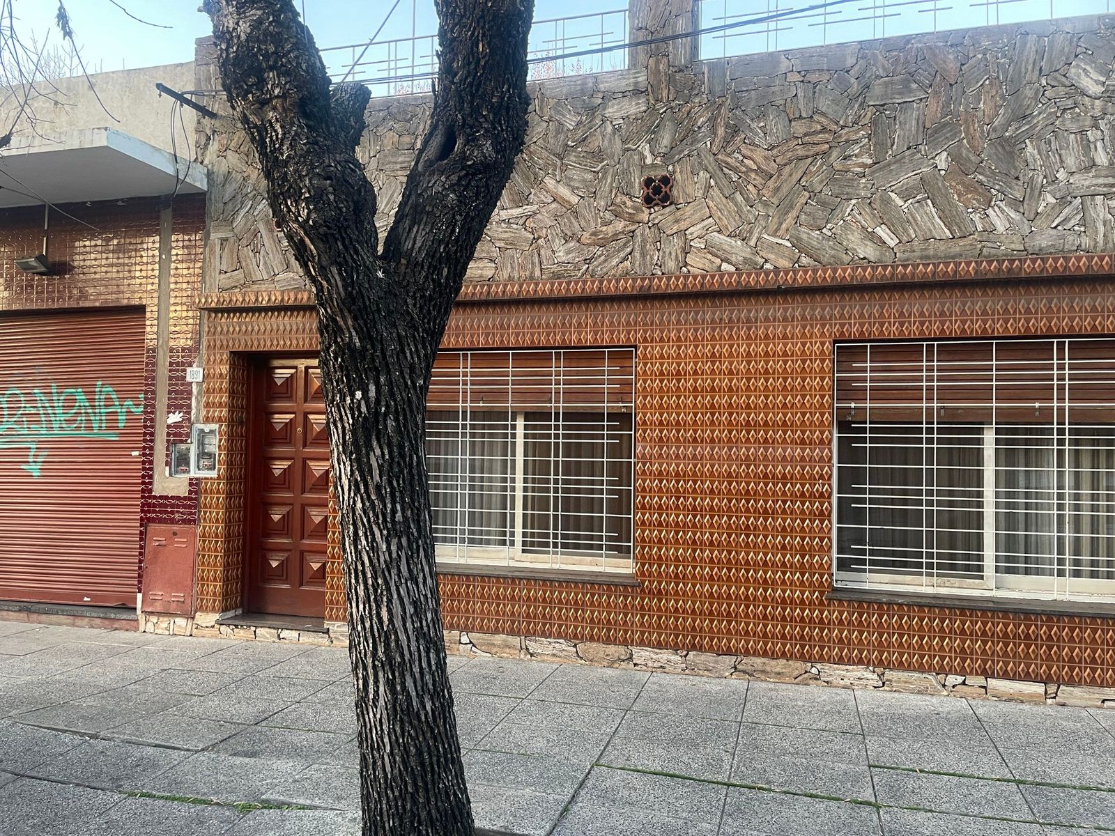 CASA EN VENTA EN SAN MARTIN EN ESQUINA DE 4 AMB CON LOCAL — foto 13