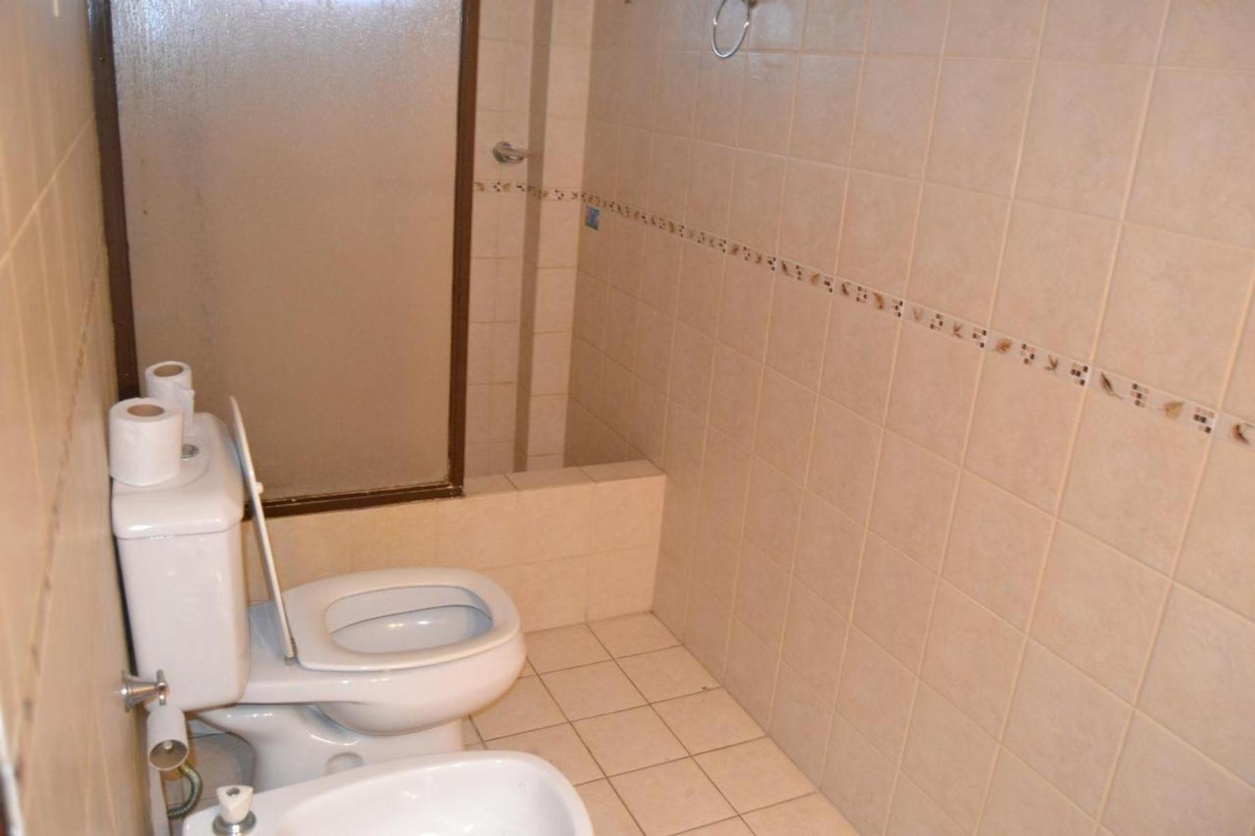 VENTA Casa Lote propio DE 6 AMBIENTES — foto 10