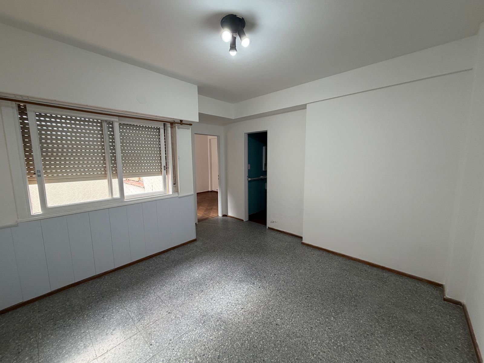 DEPARTAMENTO EN ALQUILER SANTOS LUGARES DE 2 AMBIENTES - 3