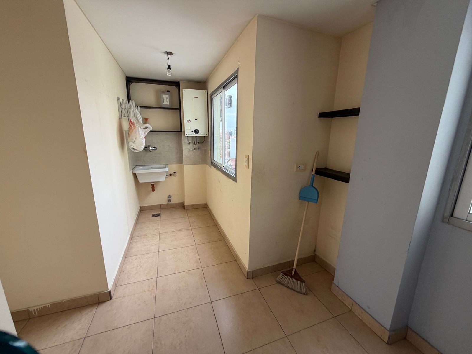 DEPARTAMENTO EN ALQUILER VILLA BALLESTER 2 AMB CON COCHERA - 4