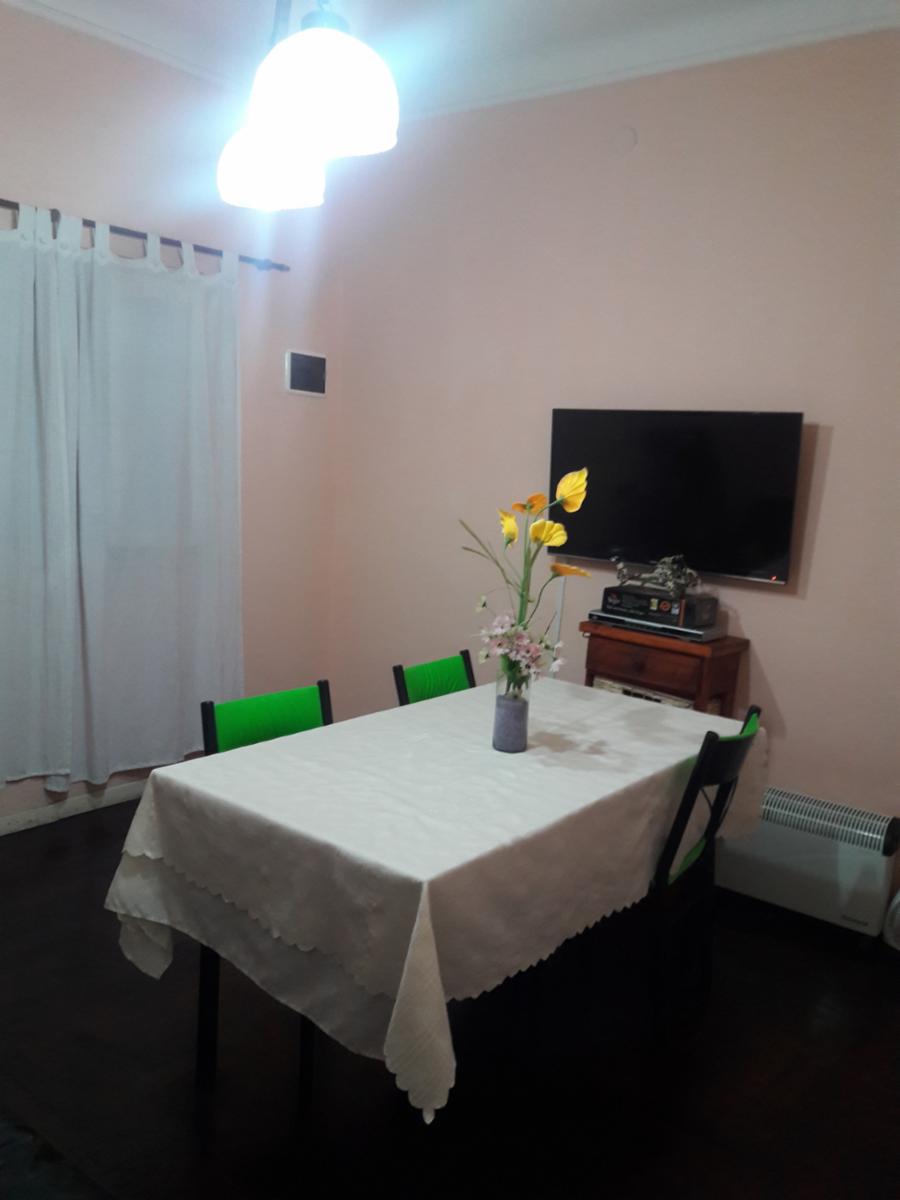 CASA AL FRENTE A 1 CUADRA DE LA ESTACION DE VILLABOSCH. — foto 3