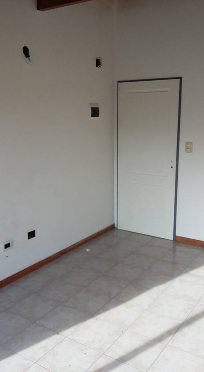 DEPARTAMENTO MONOAMBIENTE SOBRE SANTOS VEGA — foto 4