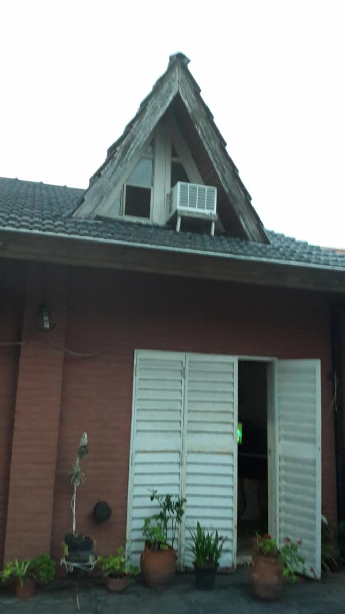 CASA AMPLIA INTERNA EN VENTA
