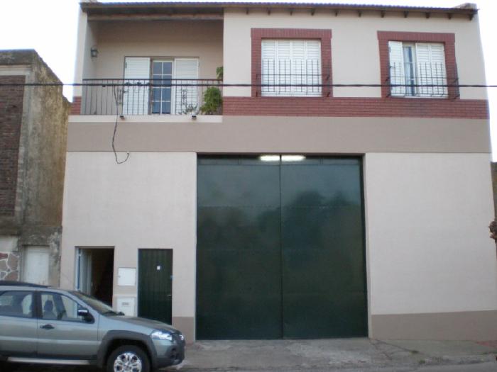 Galpón en Venta en Azul, Azul, Buenos Aires - 1