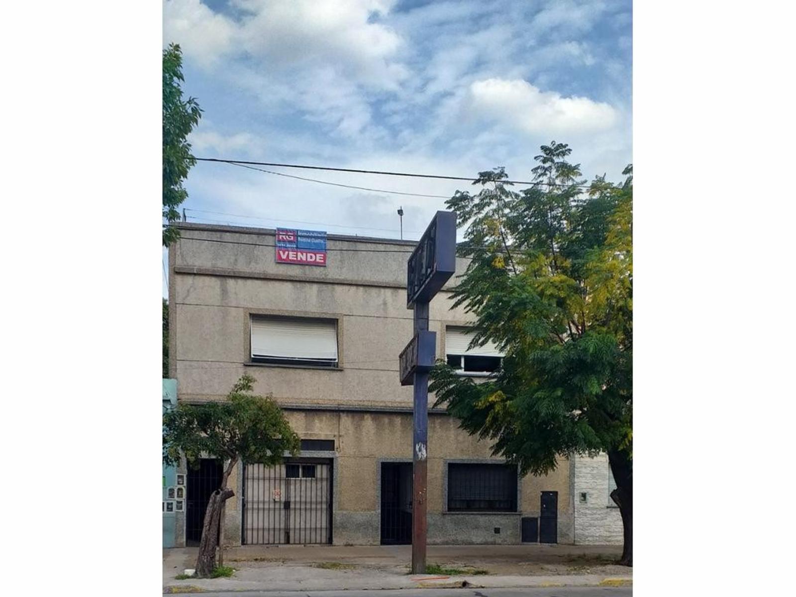 Departamento tipo casa en venta, Lomas Del Mirador - PH PRIMER PISO, 3 AMBIENTES