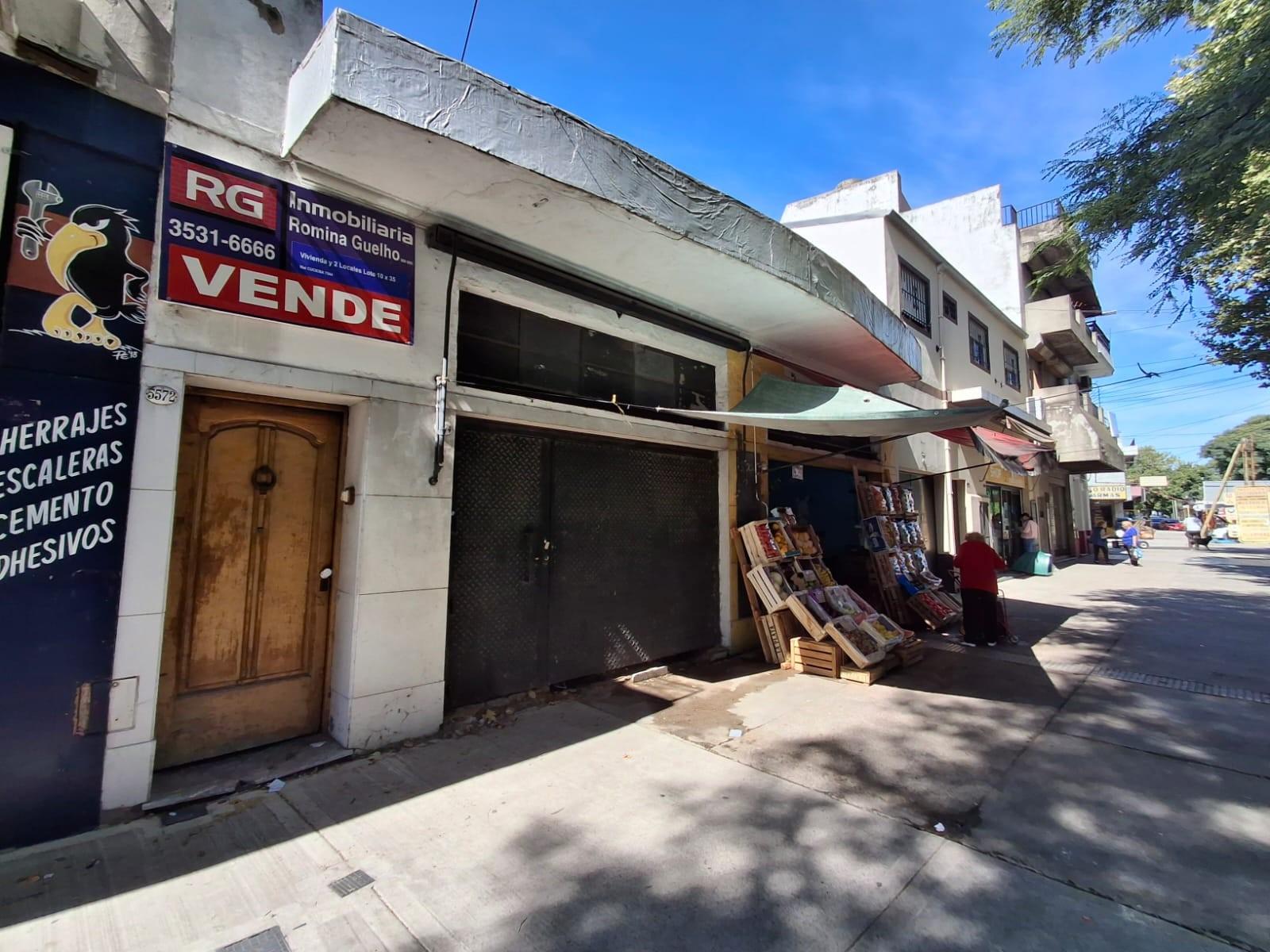 CASA CON DOS LOCALES SOBRE AVENIDA — foto 8
