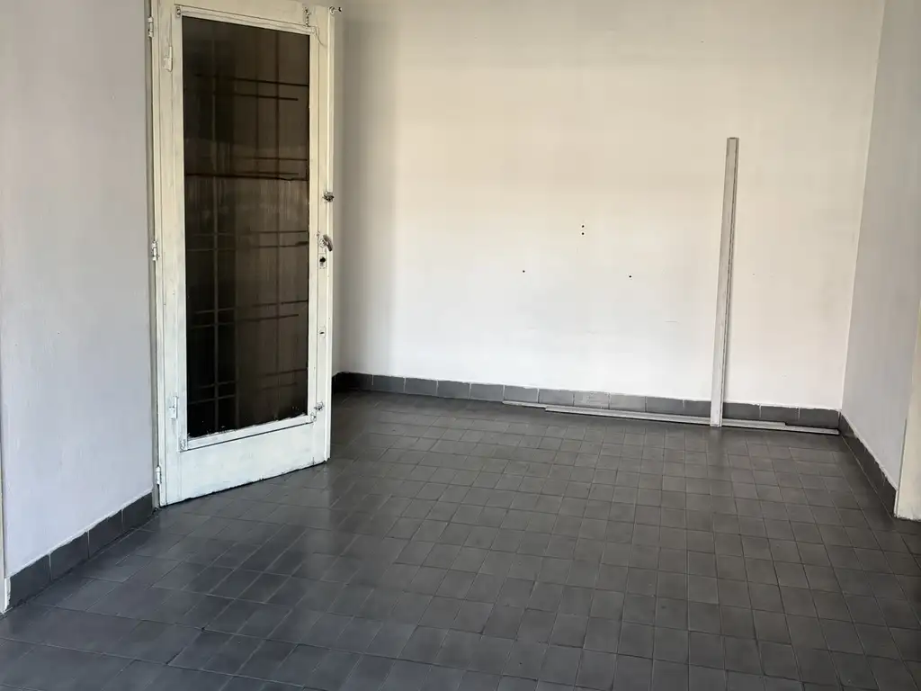 Departamento Alquiler 2 ambientes 60 años, Contrafrente, Oeste, Charcas 1600 piso 1, Ramos Mejía | Argenprop — foto 2