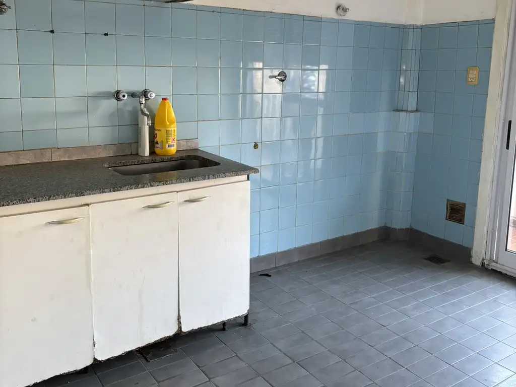 Departamento Alquiler 2 ambientes 60 años, Contrafrente, Oeste, Charcas 1600 piso 1, Ramos Mejía | Argenprop — foto 4