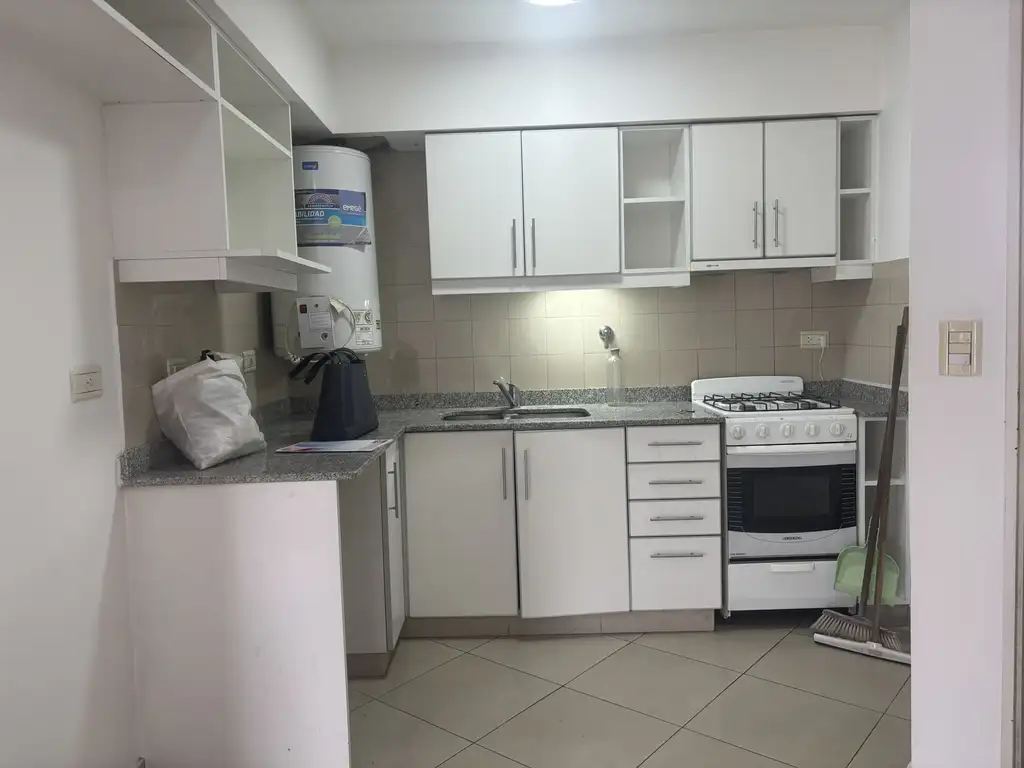Departamento Alquiler 2 ambientes 20 años, 33m2, Frente, Gral Guido 2400 piso 3, Lomas del Millón | Argenprop — foto 3