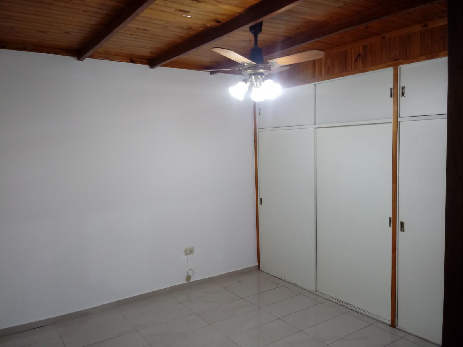 DEPARTAMENTO DE PASILLO — foto 4