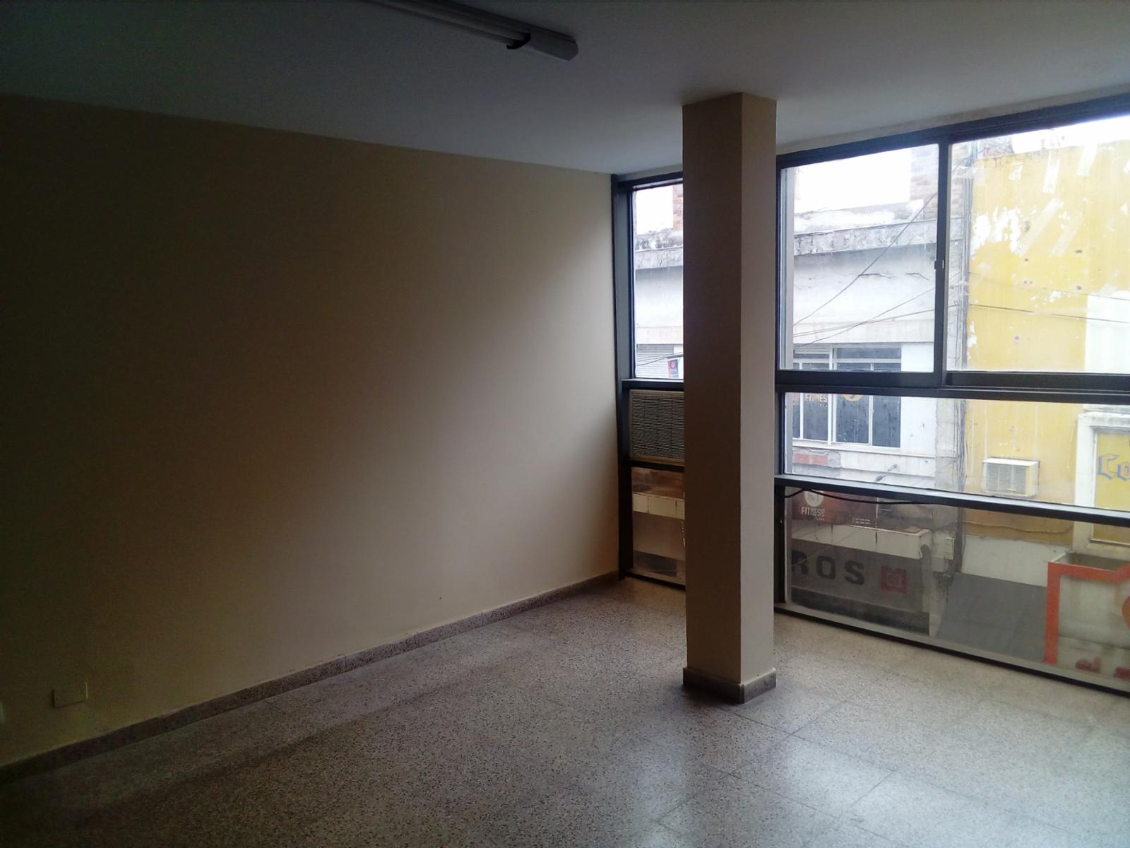 Venta 2 Oficinas z/Edén Entradas en Centro U$S60.000. — foto 9