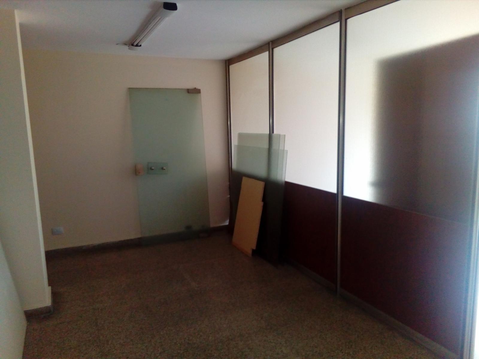 Venta 2 Oficinas z/Edén Entradas en Centro U$S60.000. — foto 10